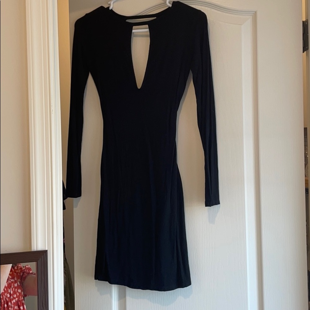 Lulus Black Key hole v neck, open back dress